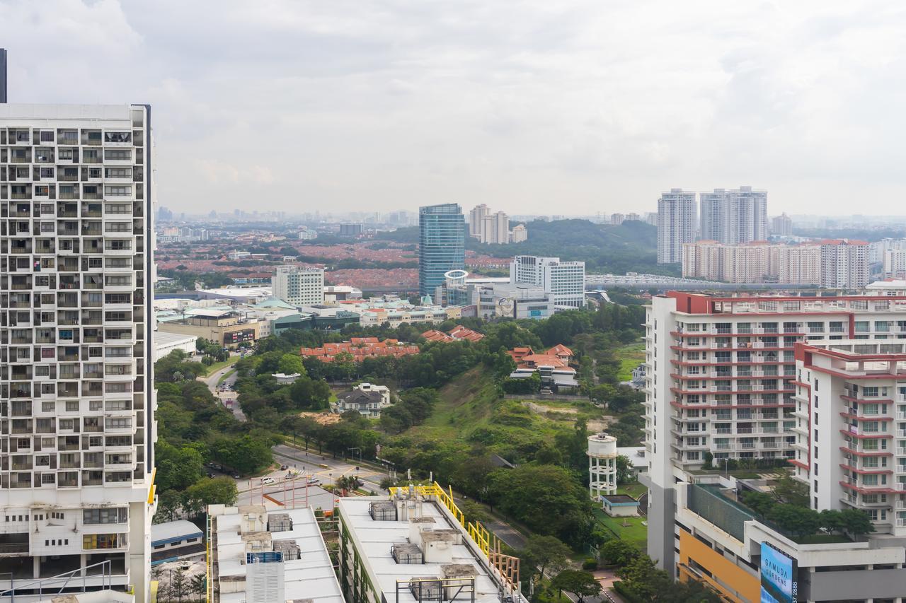 Proper Suites@Empire Damansara Petaling Jaya Eksteriør billede