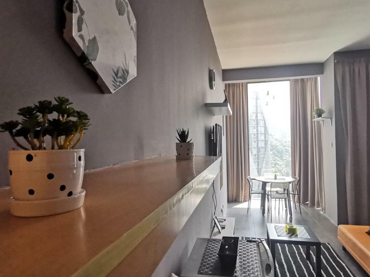 Proper Suites@Empire Damansara Petaling Jaya Eksteriør billede